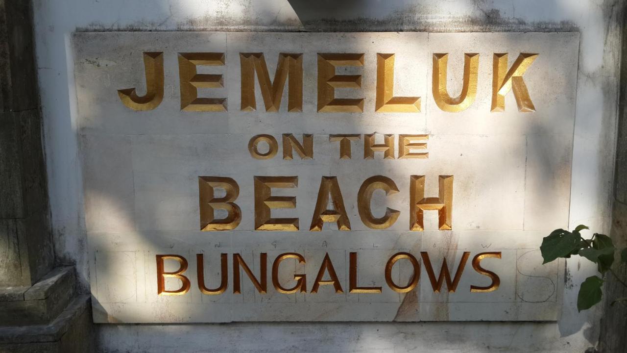 אמד Jemeluk Beach Bungalows מראה חיצוני תמונה