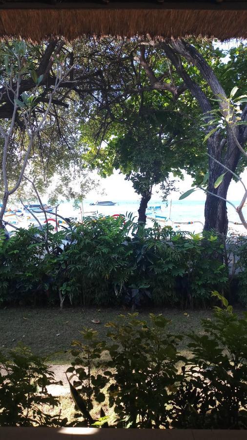 אמד Jemeluk Beach Bungalows מראה חיצוני תמונה