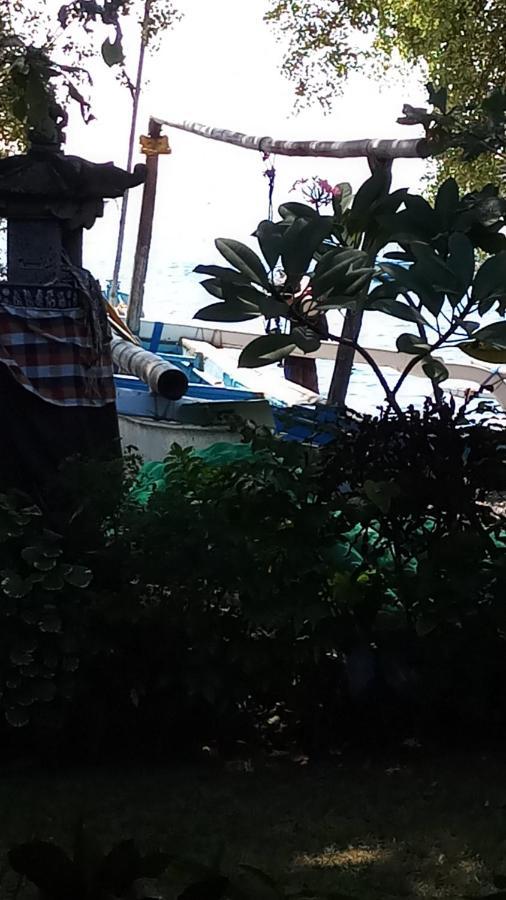 אמד Jemeluk Beach Bungalows מראה חיצוני תמונה